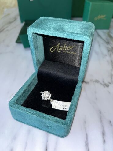 буюм: Продается бриллиантовое кольцо от Asher. Абсолютно новый, с биркой. В