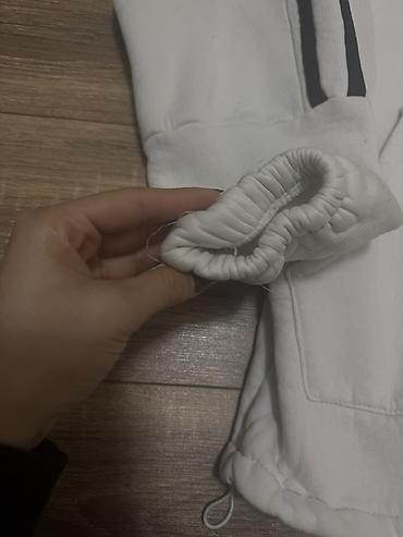 Kişi geyimləri: Adidas üçzolaqlı idman dəsti - Rəng: ağ, qara zolaqlar - Tərkib — 4