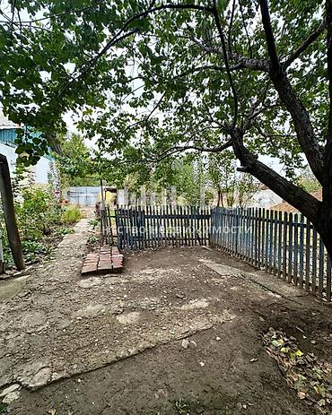 Продажа коттеджей и домов: 🏠Продается дом в с. Сокулук 🟡Комнаты: 6 🟡Участок: 8 соток — 5
