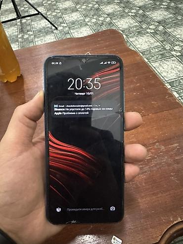 Смартфон POCO (линейка Xiaomi), синий цвет корпуса. Экран целый, на