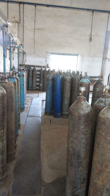 газ баллон заправить: Промышленный газовый баллон, Наполнение: Кислород, Объем баллона: 40 л, Применение: Сварка и резка