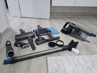 Štapni usisivači: Philips bežični štapni usisivač – 8000 Kupljen 06.03.2025, u — 1