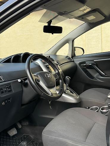 Toyota: Toyota Verso: 2013 г., 1.8 л, Автомат, Бензин, Универсал — 12