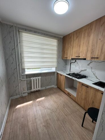 квартира берилет жм кара жыгач: 1 бөлмө, 32 кв. м, Жеке план, 3 кабат, Евроремонт