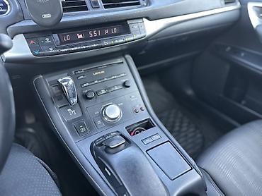 Lexus: Lexus CT: 2011 г., 1.8 л, Вариатор, Гибрид, Хэтчбэк — 6