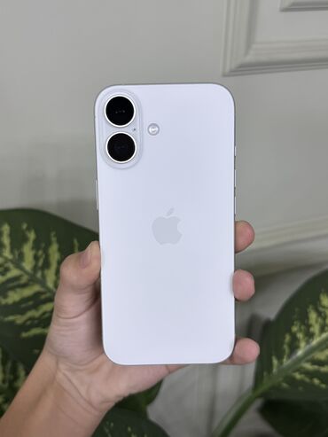 джойстики смартфоны с ос ios: IPhone 16, Б/у, 128 ГБ, White Titanium, Защитное стекло, Кабель, Коробка, В рассрочку, 99 %