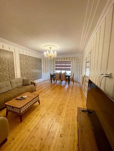 Həyət evləri və villaların satışı: 2 mərtəbəli həyət evi. Binə qəsəbəsi mərkəzdə.4 otaq, 3 hamam tualet — 5