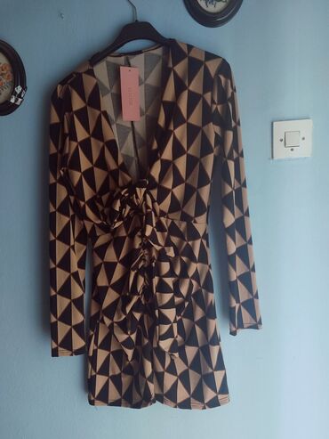 Ostala ženska odeća: Lot ženske odeće – 4 komada 1) Duga haljina, bež/nude ton - Dugi — 29