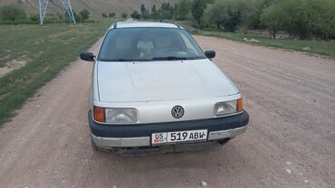 домкрат для машины: Volkswagen Passat: 1991 г., 1.8 л, Механика, Бензин, Универсал