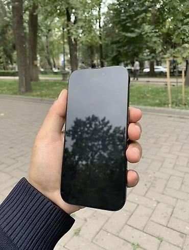 айфон 16е: IPhone 16 Pro, Б/у, 256 ГБ, Black Titanium, Зарядное устройство, Защитное стекло, Чехол — 2