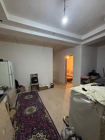Mənzillər: 3 otaqlı mənzil – çoxmərtəbəli binada Xüsusiyyətlər: - Geniş dəhliz — 6