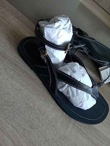 converse kragujevac: Ženske kožne sandale – crne, sa kaiševima oko zgloba - Model sa — 4