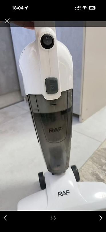 Вертикальный пылесос RAF - Формат 2-в-1: основная вертикальная часть