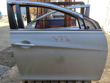 Другие автозапчасти: Дверь Hyundai Sonata YF 2 перед. прав. (б/у)