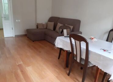 Квартира 1 ночь. Люкс 2 отель в кыргызстане. Кыргызстан однокомнатная квартира. В бишкеке сниму 1 комнатную. В бишкеке сниму 1 комнатную.