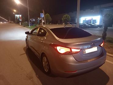 Hyundai: Hyundai Elantra: 1.8 l | 2015 il Sedan — 16