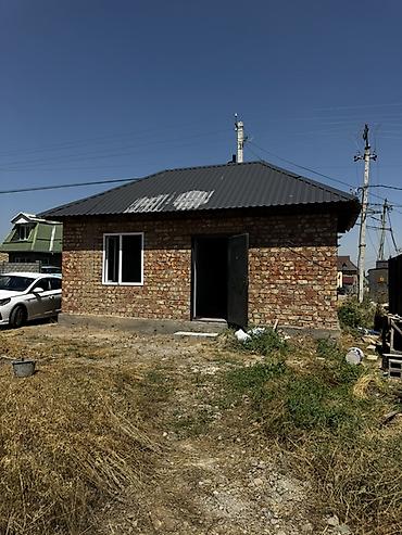 кирпичный квартира: В Өскөн ордо Продаётся кирпичная времянка с четырёхскатной — 1