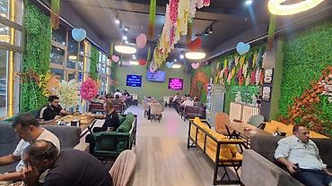 Rahat və zövqlü məkanda restoran/kafe xidməti - Geniş və işıqlı zal