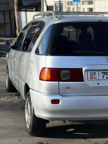 водавоз газ 53: Toyota Ipsum: 1997 г., 2 л, Автомат, Газ, Вэн/Минивэн