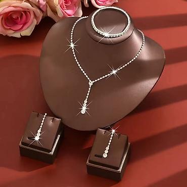Setovi nakita: Svečani set nakita sa kristalima – više delova - Komplet se sastoji — 6