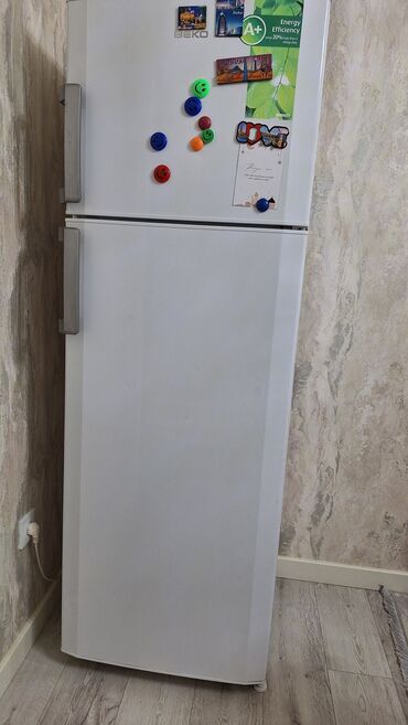 купить бытовую технику в бишкеке: Продаю холодильник Beko в отличном состоянии, работает отлично