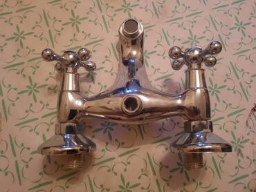 Slavine: Stara,retro baterija,slavina,okrecu virble ali nije testirana na lalafo.rs — 3 Slavine: Stara,retro baterija,slavina,okrecu virble ali nije testirana — 3