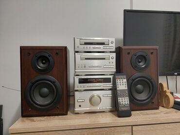 dizni price sa zvucnikom: Muzička linija Technics HD 301 . veoma kvalitetna linija