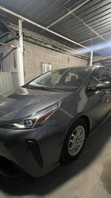 Toyota: Toyota Prius: 2019 г., 1.8 л, Автомат, Бензин, Внедорожник — 4
