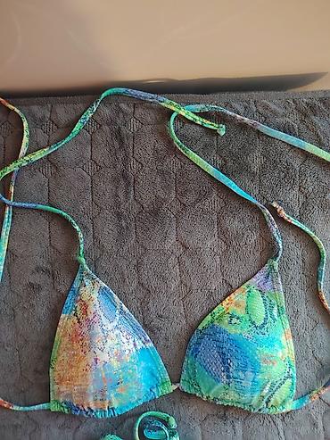 prsluk s: Bikini set Bonatti – trodelni/trouglasti gornji deo na vez i klasičan — 4