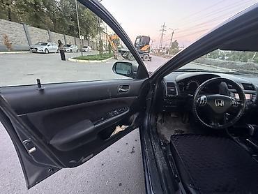 4: Honda Accord: 2004 г., 2.4 л, Автомат, Бензин, Седан — 8