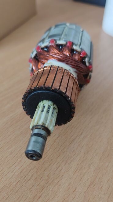 Auto delovi: Rotor elektromotora sa bakarnim namotajima i plastičnim ventilatorom — 6