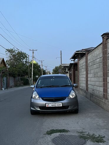 крыло марк 2: Honda Fit: 2001 г., 1.3 л, Вариатор, Бензин, Хэтчбэк