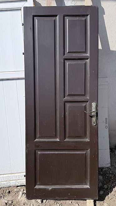 Межкомнатная дверь, Б/у, Глухие, Одностворчатая, Деревянная, Распашная, цвет - Коричневый at lalafo.kg Межкомнатная дверь, Б/у, Глухие, Одностворчатая, Деревянная, Распашная, цвет - Коричневый