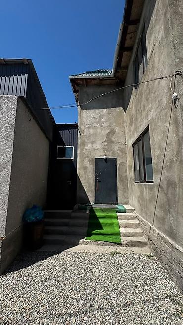 Продажа коттеджей и домов: 6 комнат, 200 м², 4 соток, Бишкек — 14