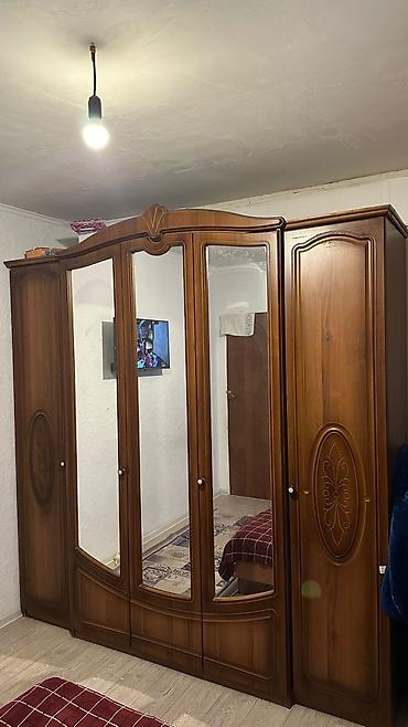 коробка крафт: Шкаф-купе распашной классического дизайна из массива/МДФ под тёплое — 5