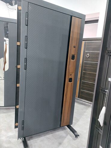 Giriş qapıları: Dəmir giriş qapıları – müasir dizayn və gücləndirilmiş təhlükəsizlik — 38