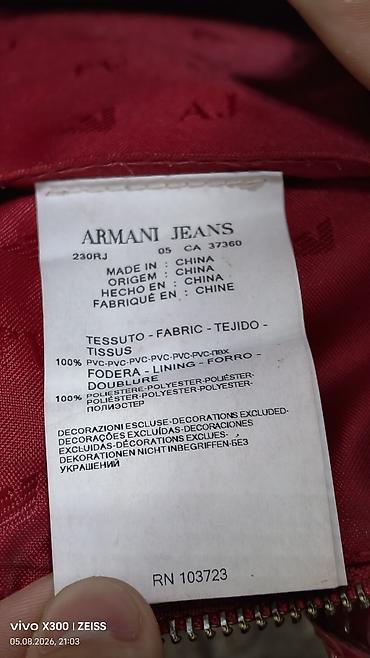 барсетку armani: Сумка-тоут Armani Jeans, лаковая, красного цвета. - Материал — 8