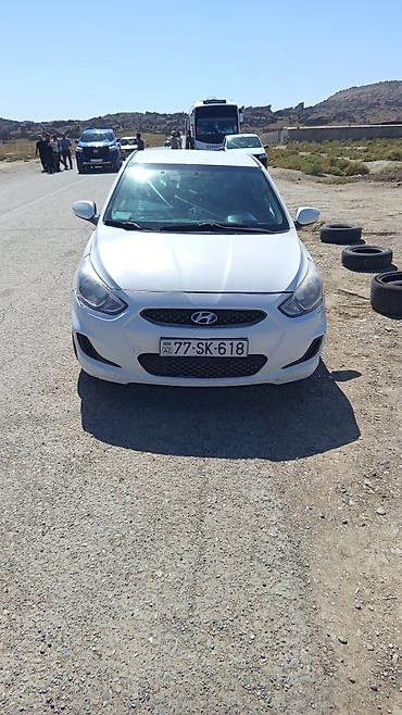 ceska satisi: Hyundai Accent sedan arendaya veriir gunu 30 azn depazitle veriir — 1