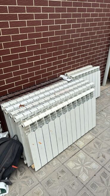 ZX: Radiator 1 seksiya 8 azn 🏡 Zabrat 2 lale 2 kod 431