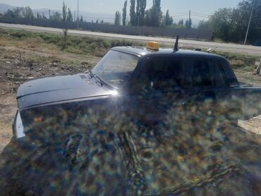 купить багажник на крышу авто в бишкеке: Автомобиль для такси (седан, черный) - Кузов: классический 4‑дверный