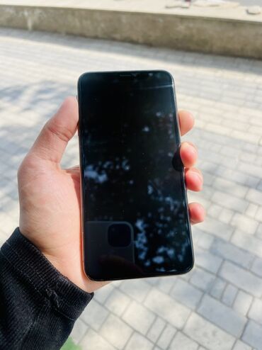 iphone x islenmis: IPhone Xs Max, Беспроводная зарядка, Face ID