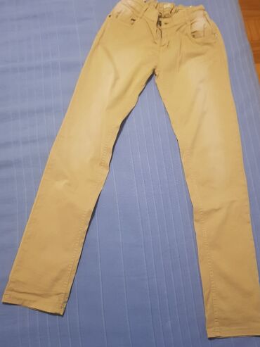 trikotažne pantalone: NOVO jako kvalitetne zlatne pantalone od pamuka brenda F&D Fashion