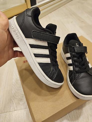 məktəb sarafanları: Rəng - Qara Krossovkalar, Adidas, Ölçü: 29, Uniseks — 4