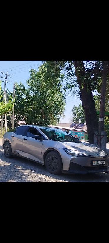 Toyota: Toyota bZ3: 2023 г., Автомат, Электромобиль, Седан — 4