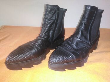 Gležnjače: Gležnjače, 38 — 1