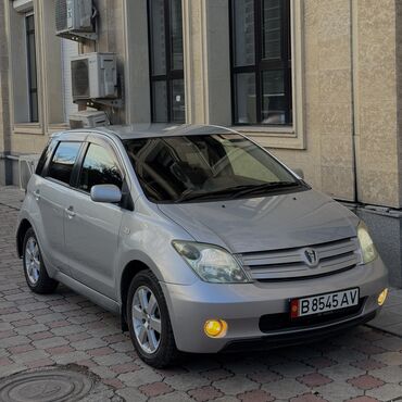 расрочка машына: Toyota ist: 2004 г., 1.5 л, Автомат, Бензин, Хэтчбэк