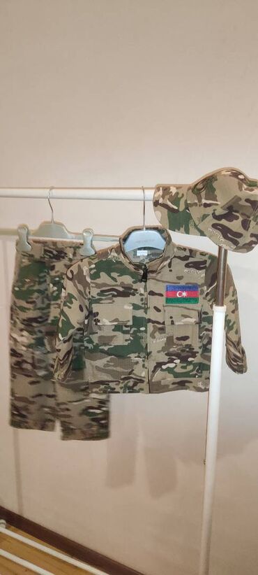 qiz ucun don: Hərbi geyim qız və oğlan uşağına uyğundur. 3-5 yaşa gedir.Pepee