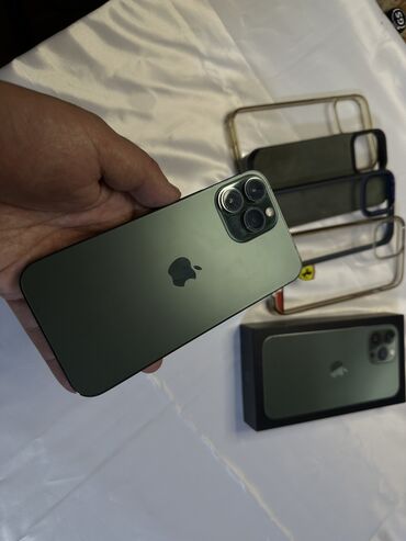 Apple iPhone: IPhone 13 Pro Max, Б/у, 128 ГБ, Alpine Green, Зарядное устройство, Защитное стекло, Чехол, 86 %