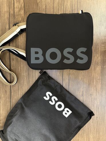 Çantalar: Çiyin çantası, Hugo Boss, Yeni