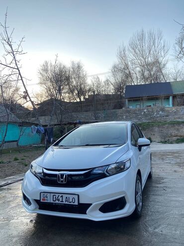 Honda: Honda Fit: 2018 г., 1.5 л, Автомат, Бензин, Хэтчбэк